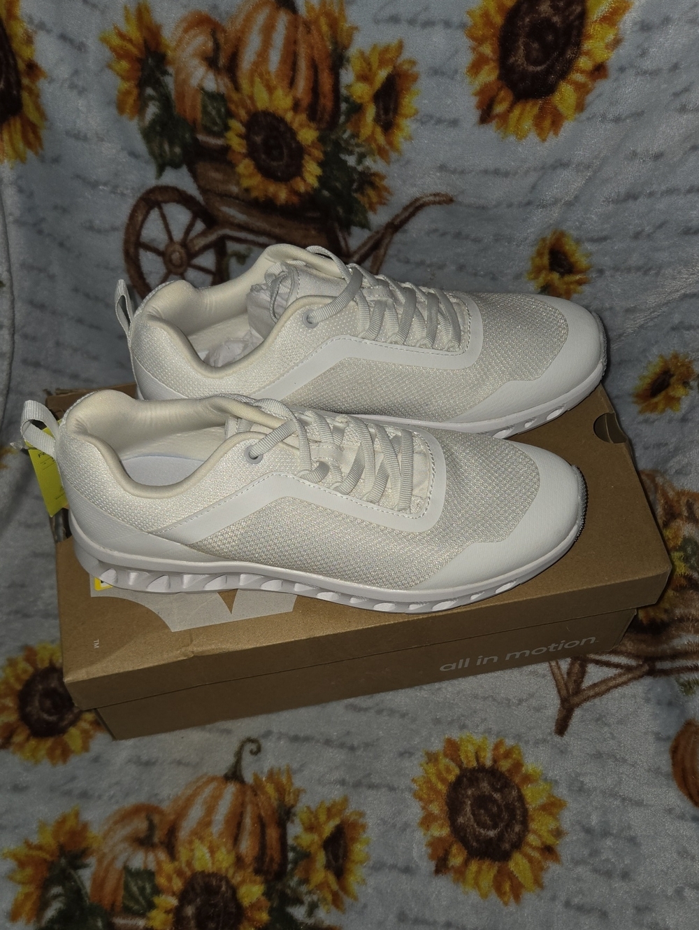 all in motion Men's Cream/White Lightweight Knit Sneakers